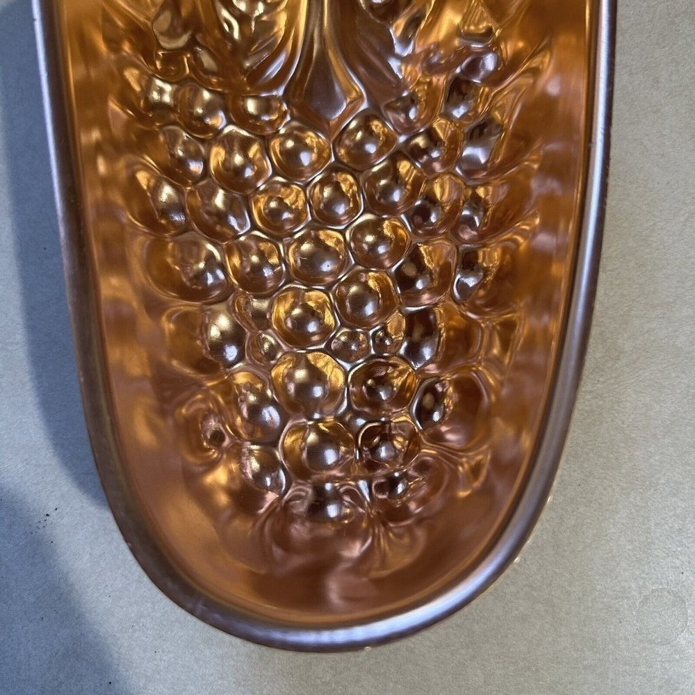 Copper Color Aluminum Grapes Design Jello Mold Wall Hanging Farmhouse Décor 4Cup - Picture 4 of 13